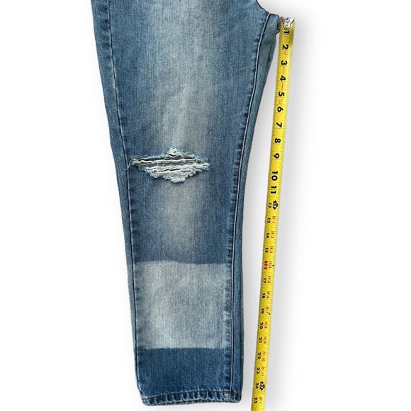 Life In Progress Relaxed Fit Block Acid Washed Distressed Cropped Ankle Jeans - Picture 12 of 13